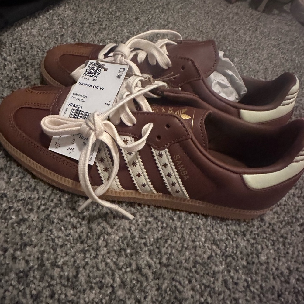 Samba OG in Cloud White & Preloved Brown - Picture 3 of 5